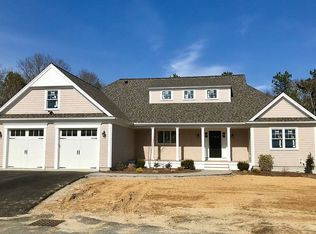 3 Albert Ln, Falmouth, MA 02536