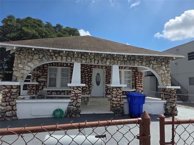 1922 NW 4th St, Miami, FL, 33125