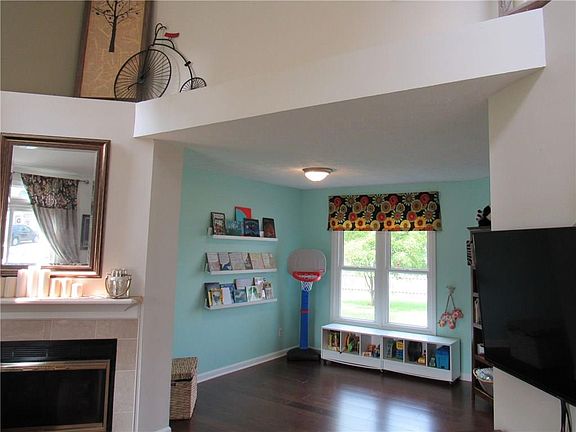 5th image of 8926 White Fir Dr
