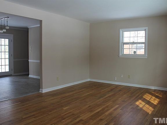 3rd image of 520 Cooper Rd