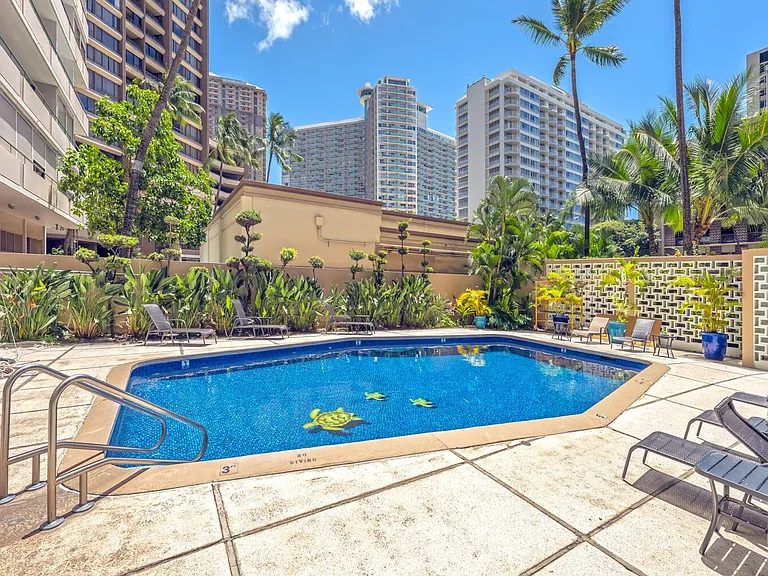 1720 Ala Moana Blvd #201A — Photo 11