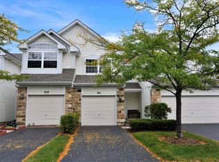 961 Viewpoint Dr, Lake In The Hills, IL 60156