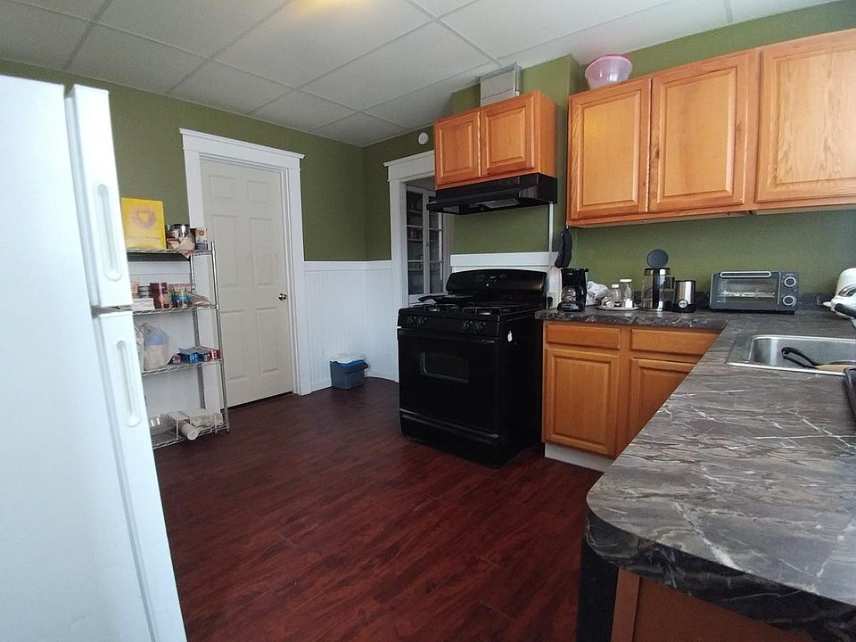 2nd image of 2348 16th St Floor 1