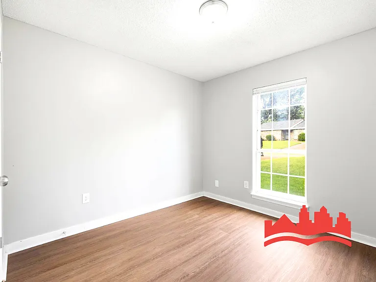 4921 Shayne Ln — Photo 25