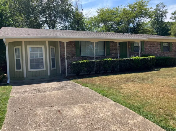 1225 Lambard Dr, Tupelo, MS 38801