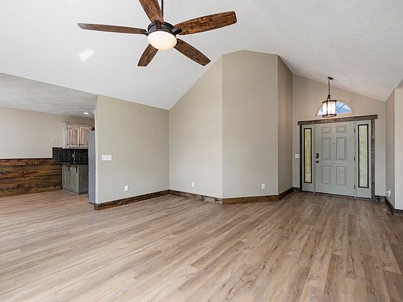 4th image of 431 S Bernier Avenue