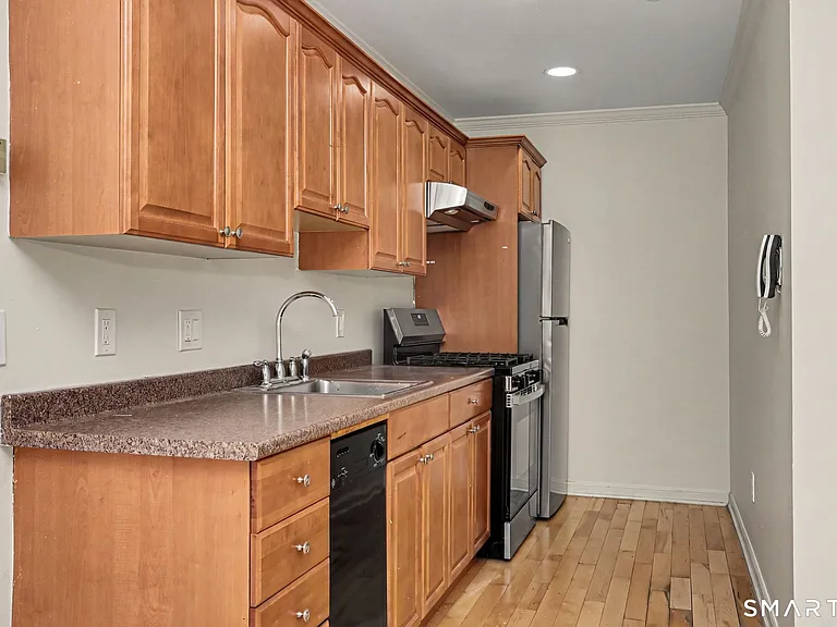 211 Main St #3B — Photo 3