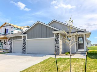 480 NW Compass Ave, Waukee, IA 50263