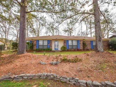 230 Swan Lake Dr, Jackson, MS, 39212