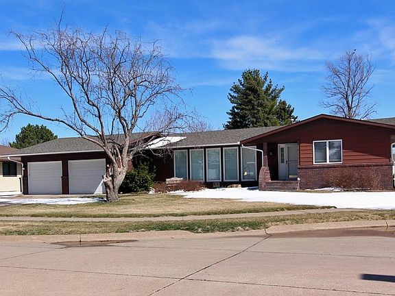 2nd image of 1015 E 48th St