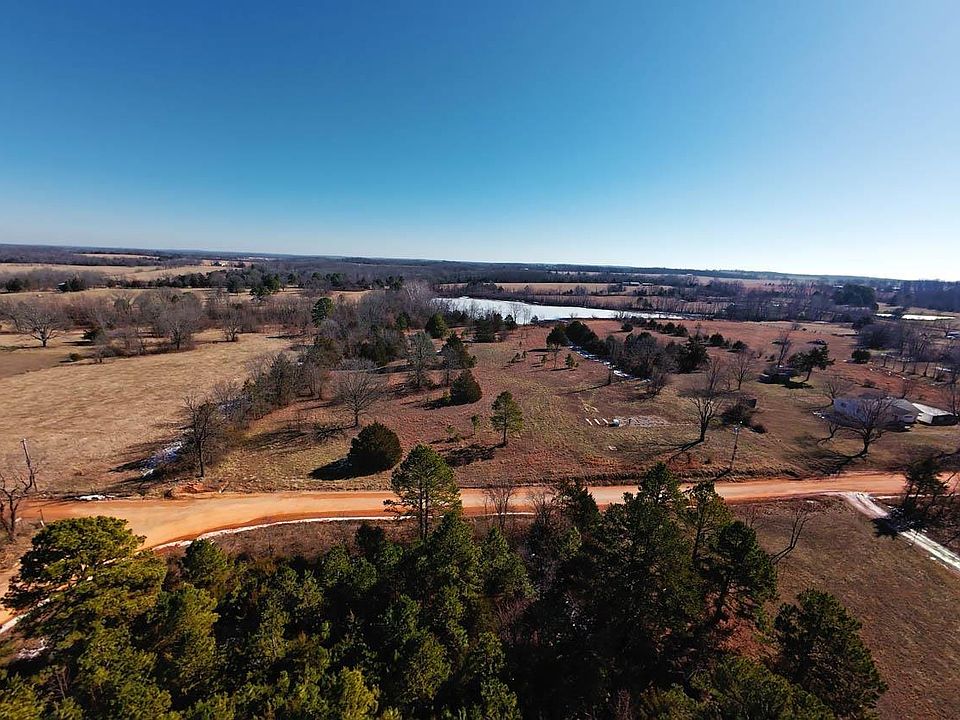 1st image of 676 County Road 403