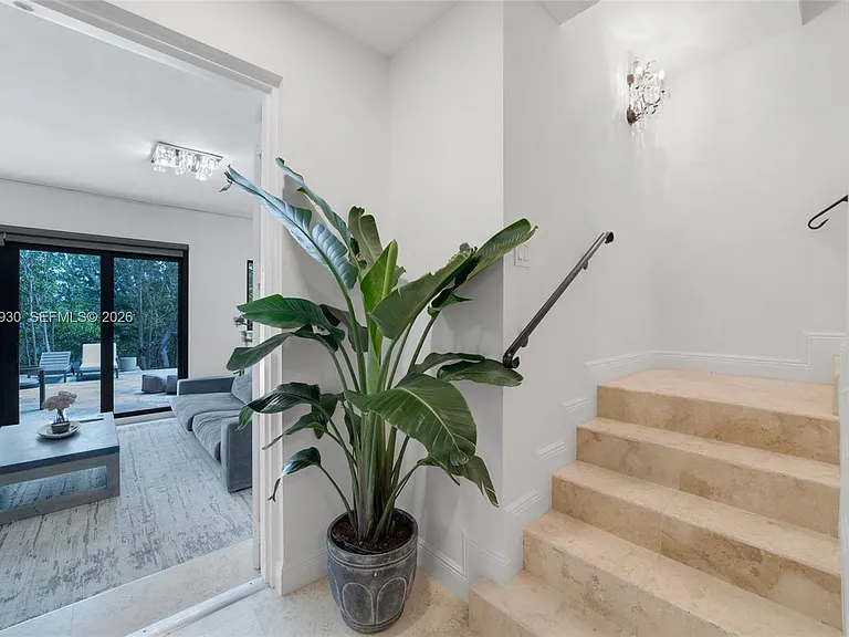 6226 Paradise Point Dr — Photo 22