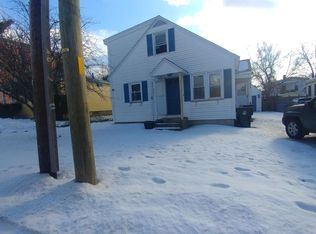 451 Dix St, Manchester, NH 03103