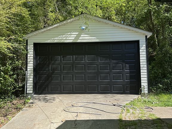 2nd image of 7823 Rugby Ave