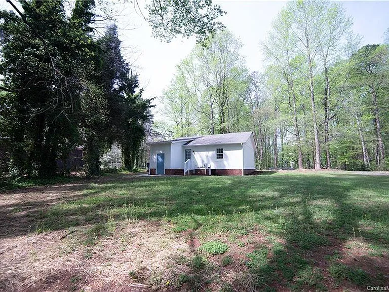 4305 Lake Rd — Photo 15
