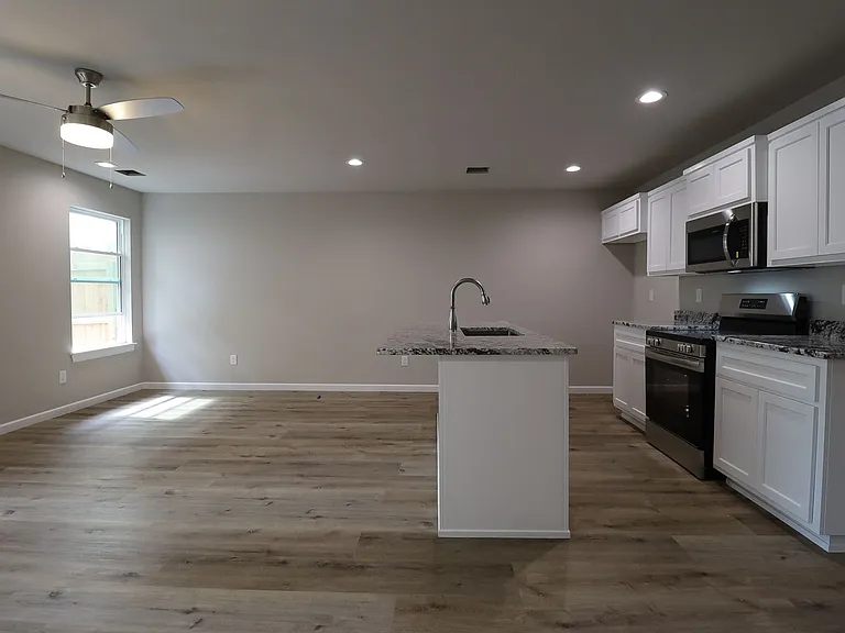 216 N Cleveland Ave #A — Photo 4