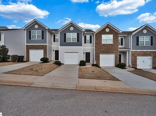 105 Moorlyn Ln, Greer, SC 29650