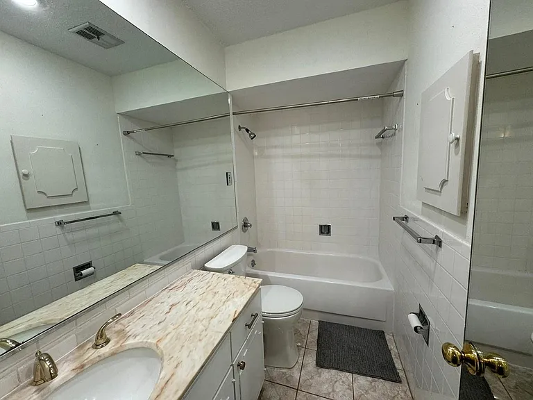 2601 Bellefontaine St #B301 — Photo 19
