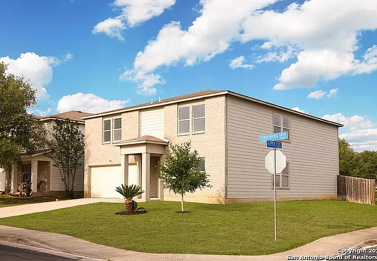 10002 Powderhouse Dr — Photo 2
