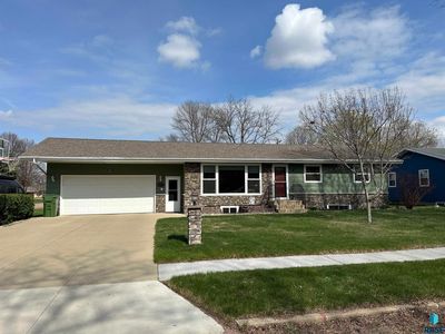 800 S Relanto St, Freeman, SD, 57029