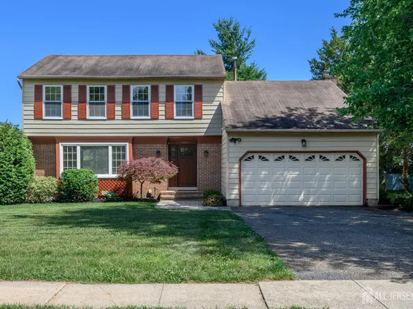 133 Hickory Rd, Somerset, NJ 08873