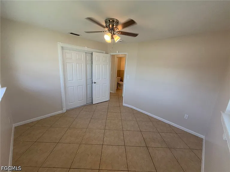 1101 Leeland Heights Blvd E — Photo 9
