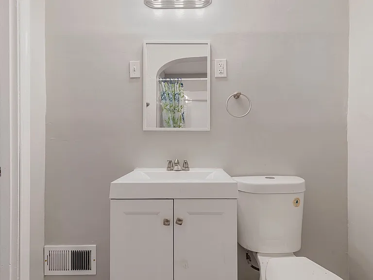 987 Lilley Ave — Photo 19