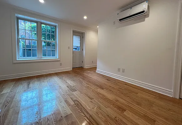 Rented by Silver Line Realty Group NY LLC | media 6