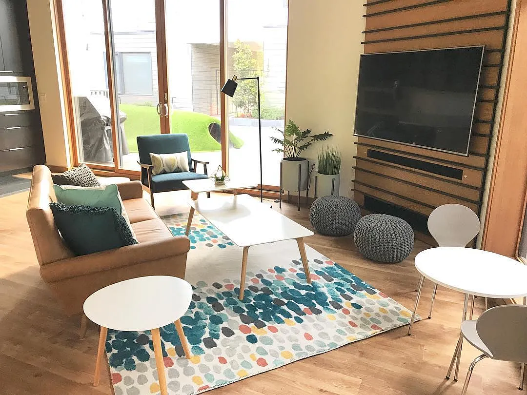 2 bed, 1210 sqft, $4,800 — Photo 2