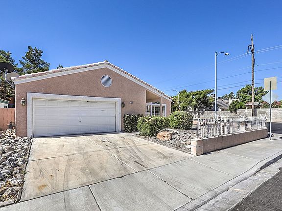 3rd image of 7221 Dalegrove Dr