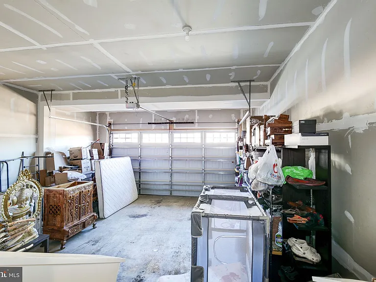 6547 Clubhouse Dr — Photo 36