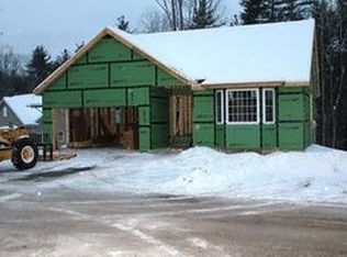 1 Stonewall Cir, Newton, NH 03858