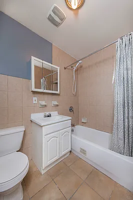Rented by Keller Williams NYC | media 14