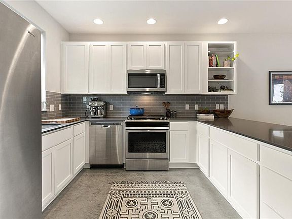 2nd image of 801 N Bluff Dr Unit 54