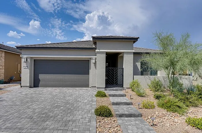 4 bed, 3.5 bath, 2297 sqft, $4,500 — Photo 2