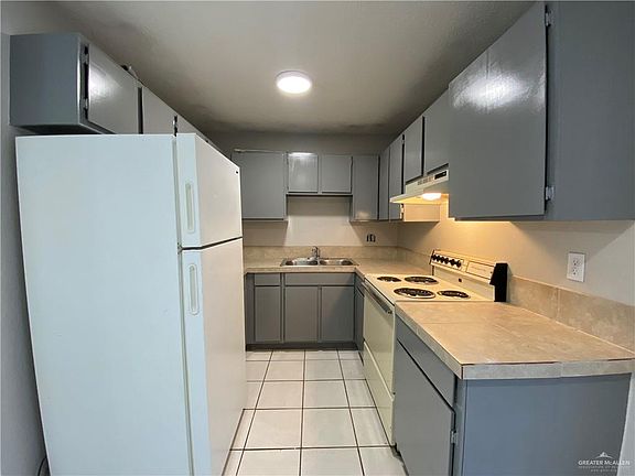 4th image of 2705 N 30th St #6