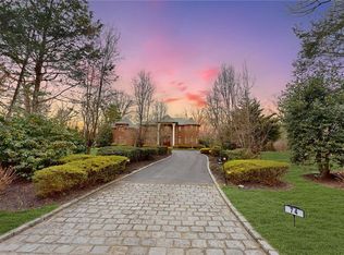 74 Wheatley Rd, Old Westbury, NY 11568