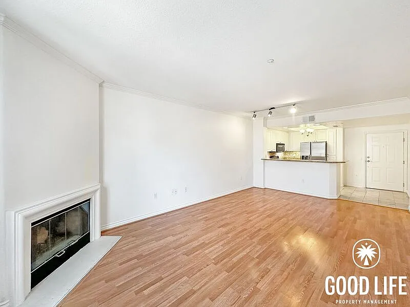 1 bed, 1.0 bath, 764 sqft, $2,950 — Photo 4