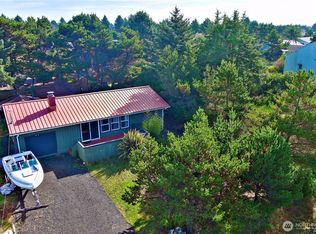 516 Sand Dune Ave SW, Ocean Shores, WA 98569