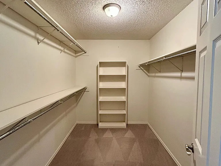 1826 N Glenbrook Pl — Photo 11