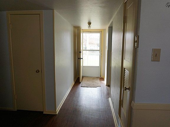 2nd image of 123 Wood Cir