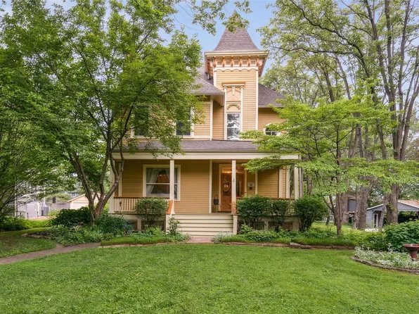 47 S Rock Hill Rd, Saint Louis, MO 63119