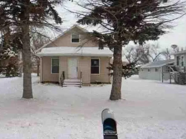 171 3rd St N, Casselton, ND 58012