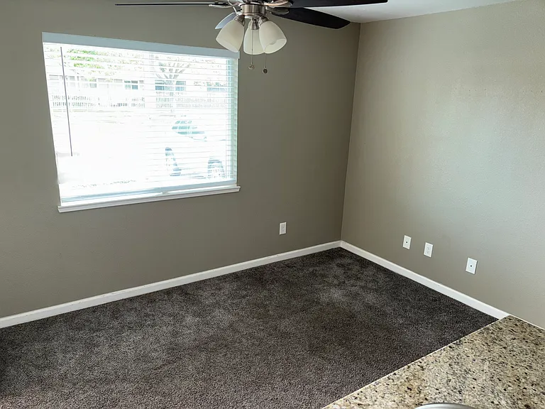 2533 Miller Ave #A — Photo 7