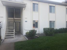 107 Cypress Ct