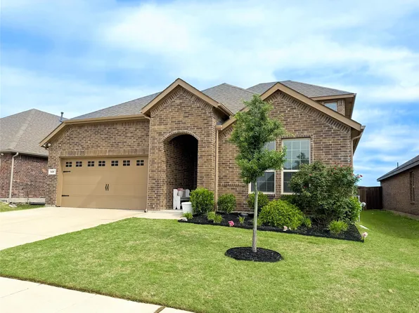 929 Philadelphia St, Fate, TX 75189