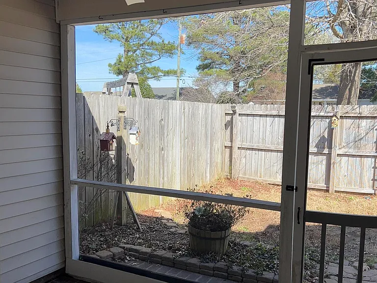 2600 Saddleback Dr #B — Photo 34