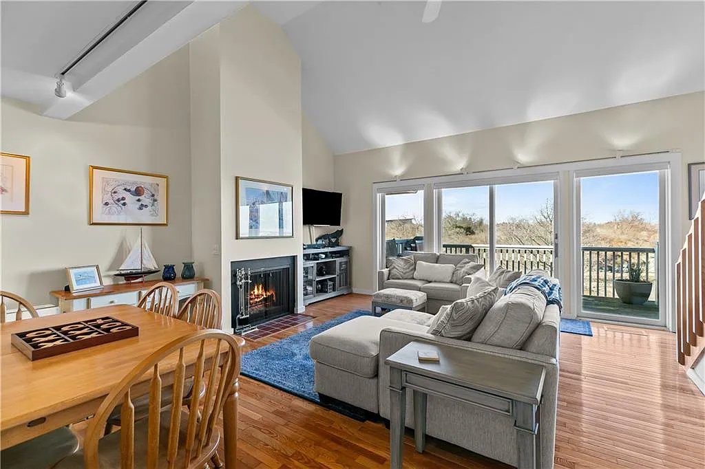 Building Photo - 157 Harrison Ave #15
