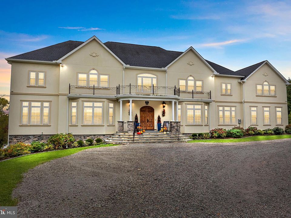 1st image of 274 Pineville Rd