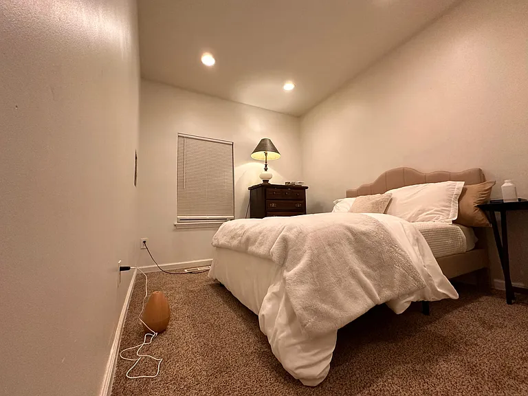 Bedroom #1